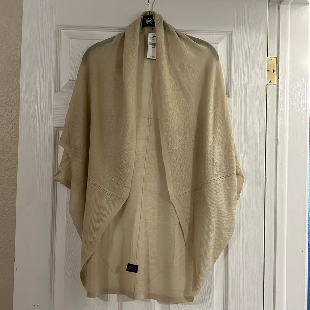 Lane Bryant shrug
